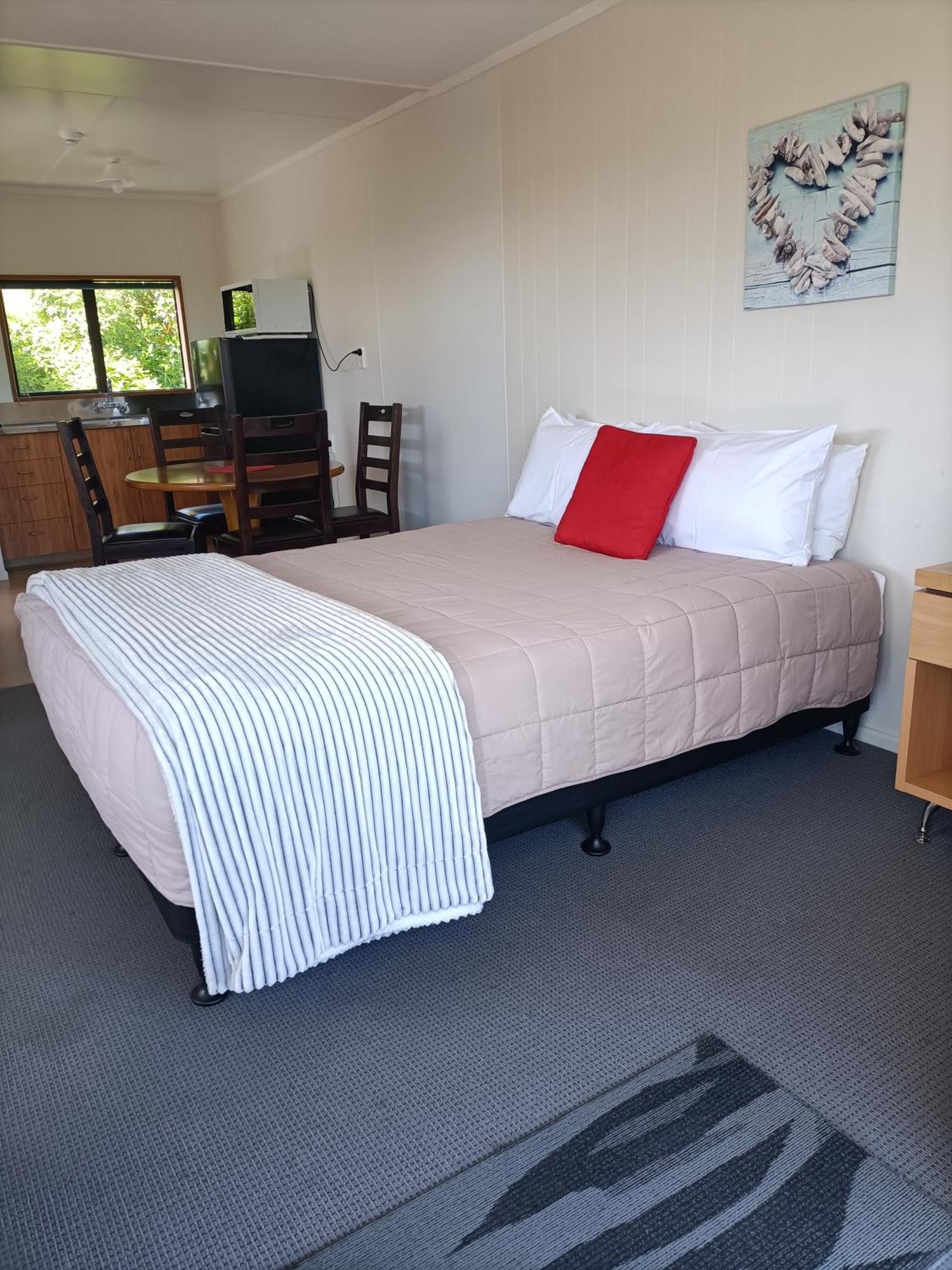 Moeraki Beach Motels Екстер'єр фото
